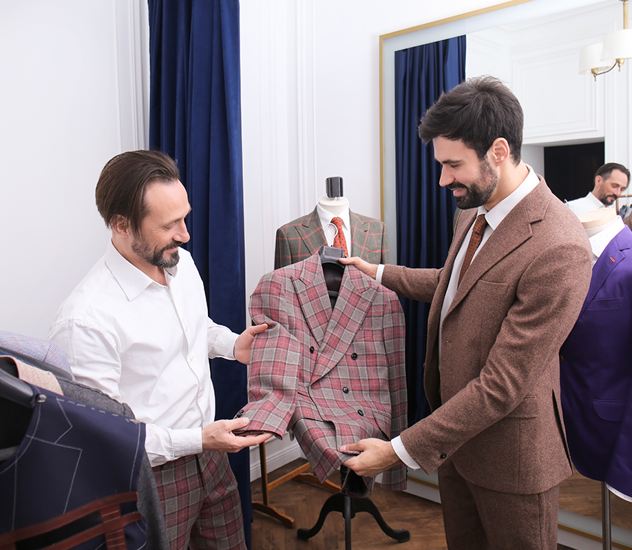 Tales of Texture: Understanding Fabrics for Men’s Wear